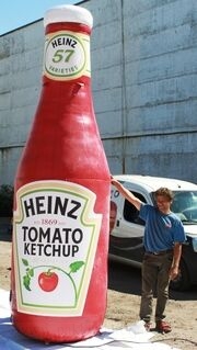 Ilmalla täytettävä tuotekopio Heinz